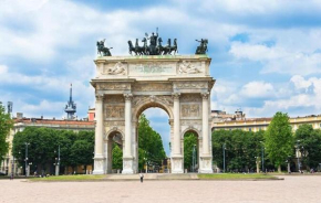 Lovely 2 room penthouse at Arco della Pace